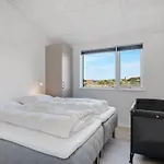 Helga - 650m From The Sea By Interhome *